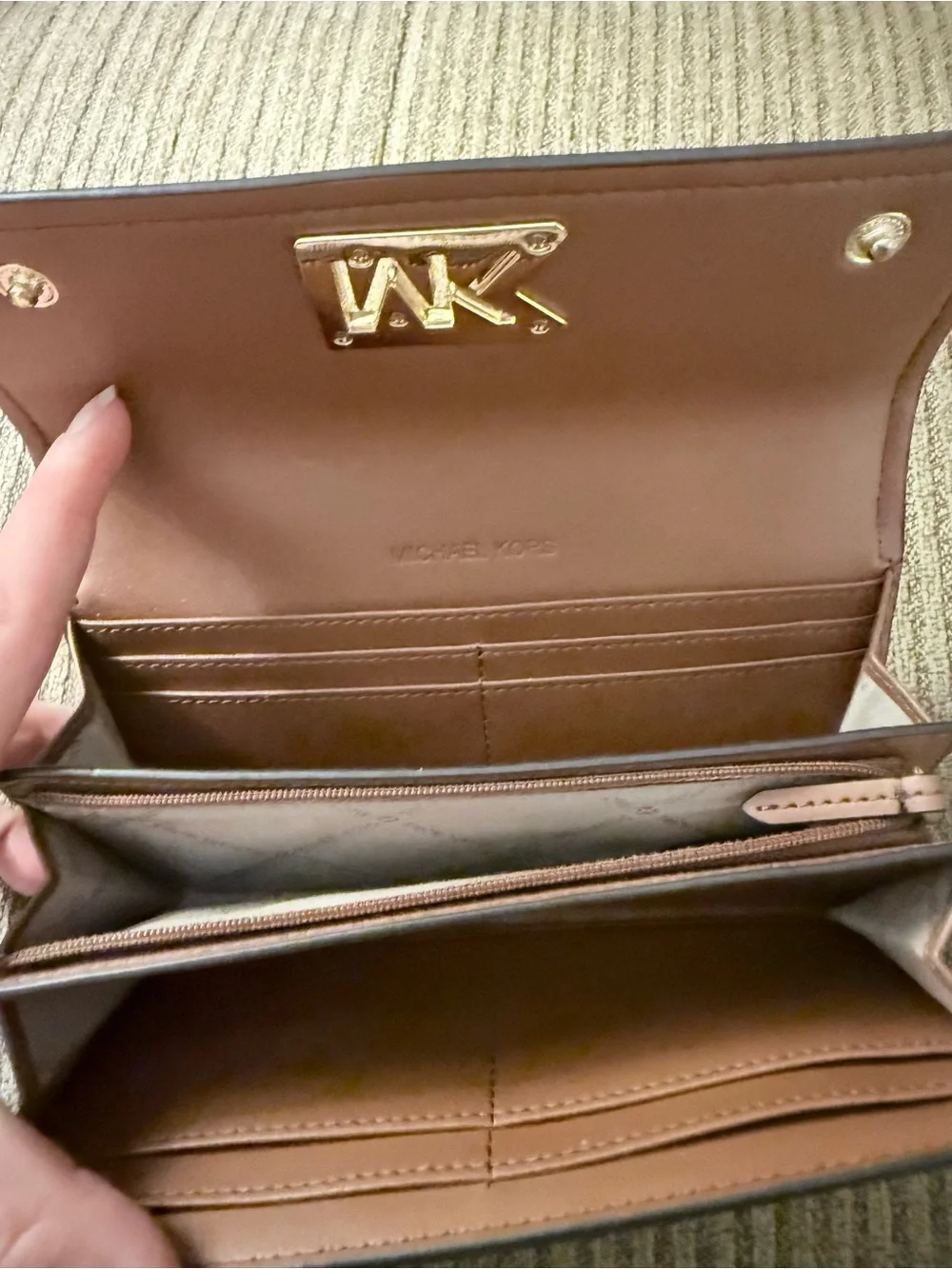 Authentic Michael Kors Reed Large Belted Tote with Matching Wallet Set
